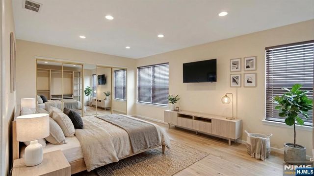 175 Warbler Drive, Wayne, NJ 07470