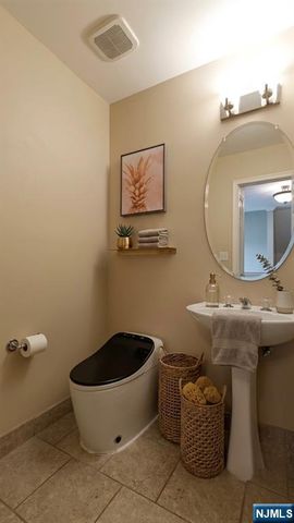 175 Warbler Drive, Wayne, NJ 07470