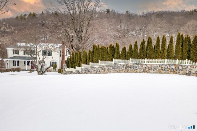 96 Hobby Drive, Ridgefield, CT 06877