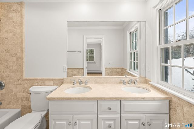 96 Hobby Drive, Ridgefield, CT 06877