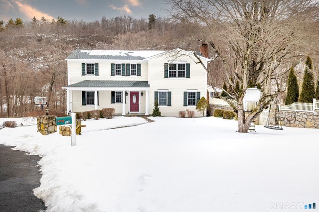 96 Hobby Drive, Ridgefield, CT 06877