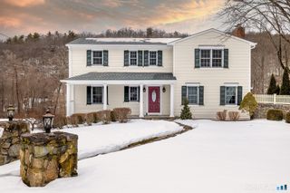 96 Hobby Drive, Ridgefield, CT 06877