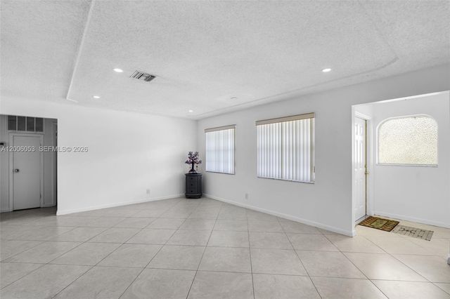 6534 NW 2nd St, Margate, FL 33063