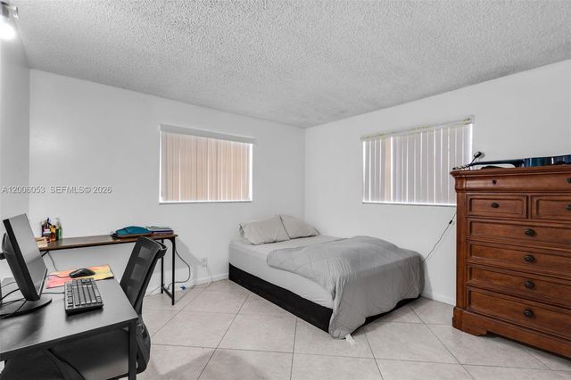 6534 NW 2nd St, Margate, FL 33063