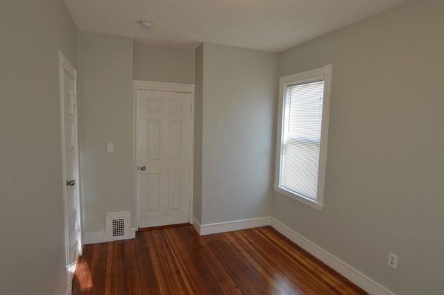 28 Taft Street 3, Boston, MA 02125