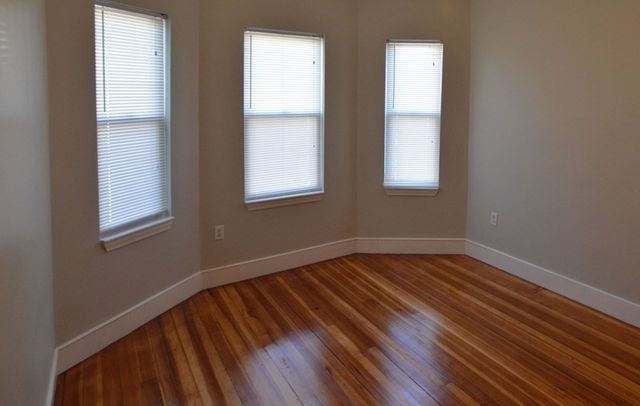 28 Taft Street 3, Boston, MA 02125