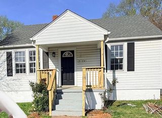 3126 Plantation RD, Roanoke, VA 24012