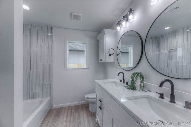 718 N 10th Street, Sapulpa, OK 74066