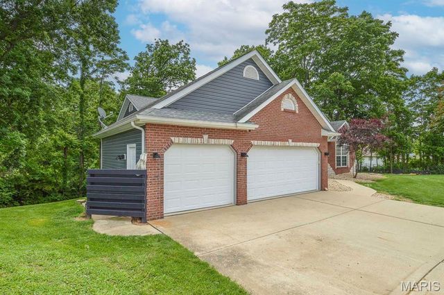 2452 Calico Lane, Maryville, IL 62062