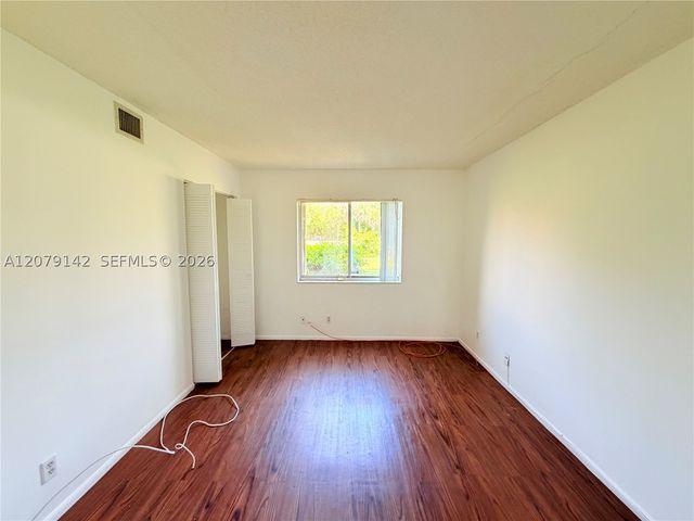 107 Gardens Dr 106, Pompano Beach, FL 33069