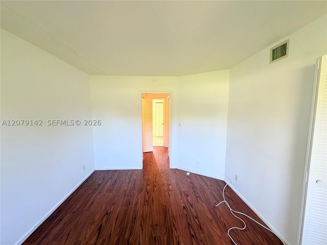 107 Gardens Dr 106, Pompano Beach, FL 33069