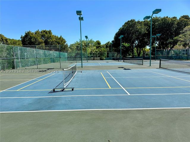 107 Gardens Dr 106, Pompano Beach, FL 33069