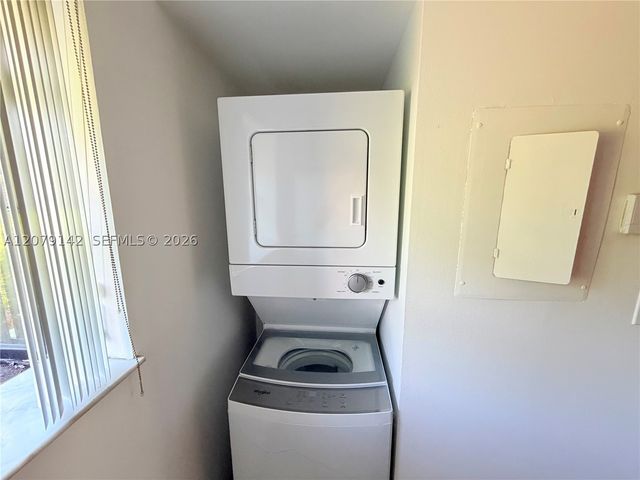 107 Gardens Dr 106, Pompano Beach, FL 33069