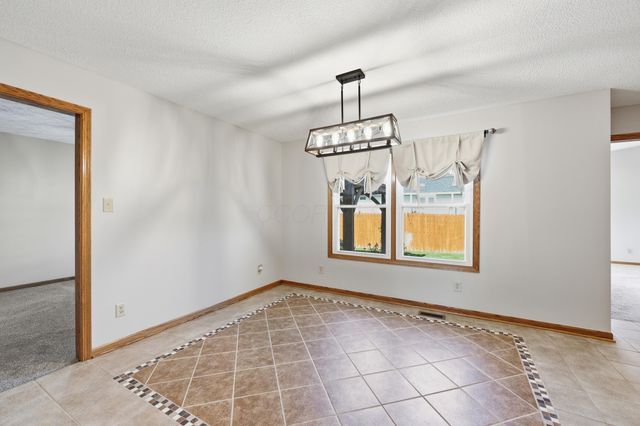 2236 Mardi Court, Grove City, OH 43123
