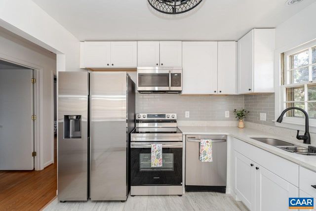 1408 N COALTER ST, Staunton, VA 24401