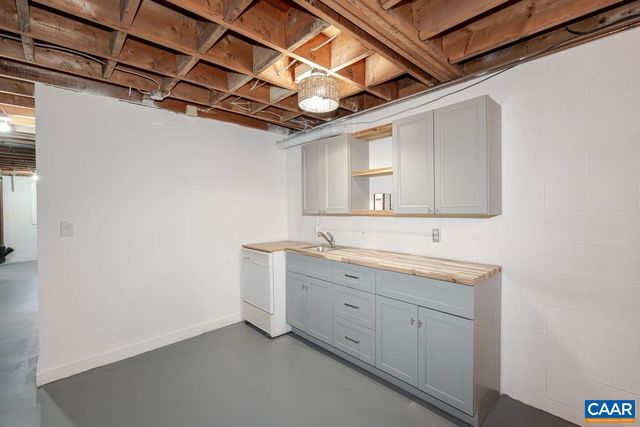 1408 N COALTER ST, Staunton, VA 24401