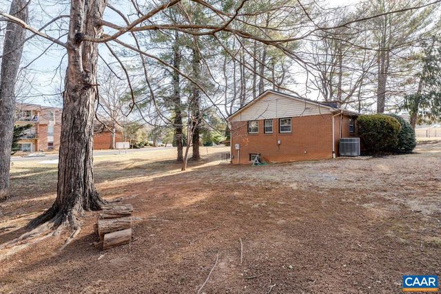 1408 N COALTER ST, Staunton, VA 24401