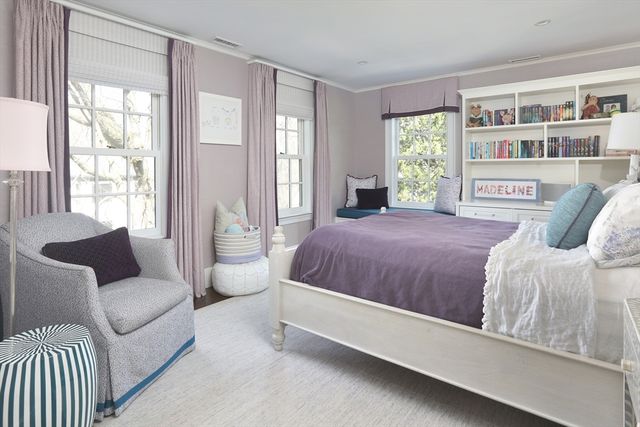 39 Worthington Rd, Brookline, MA 02446