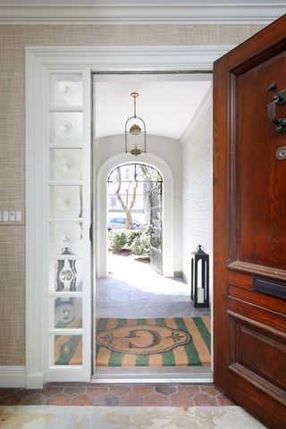 39 Worthington Rd, Brookline, MA 02446