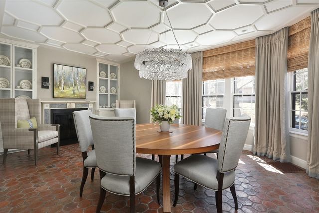 39 Worthington Rd, Brookline, MA 02446