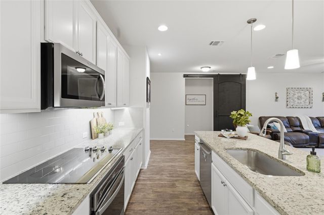 167 Limonite LN, Liberty Hill, TX 78642