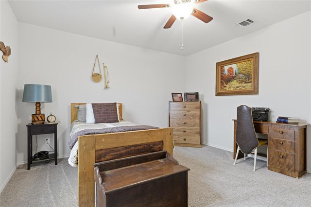 167 Limonite LN, Liberty Hill, TX 78642