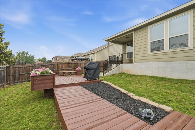 167 Limonite LN, Liberty Hill, TX 78642