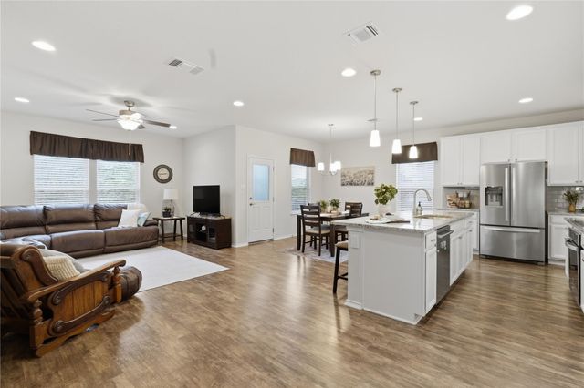 167 Limonite LN, Liberty Hill, TX 78642