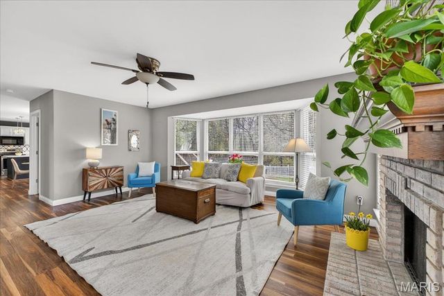 975 Arlington Glen Drive, Fenton, MO 63026