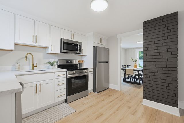 4 Ryan St, Randolph, MA 02368