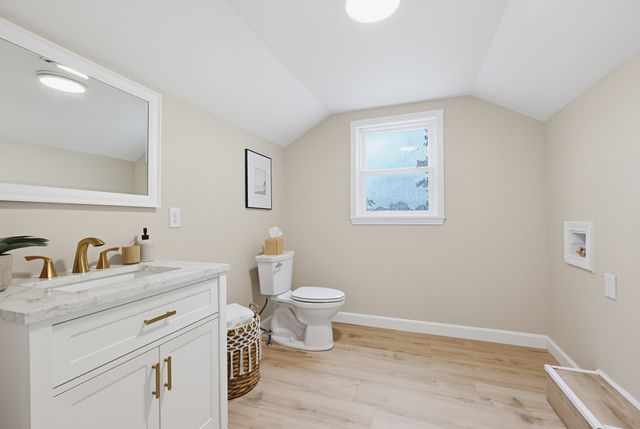 4 Ryan St, Randolph, MA 02368