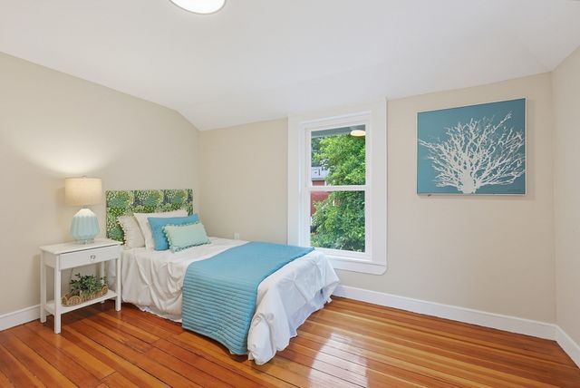4 Ryan St, Randolph, MA 02368