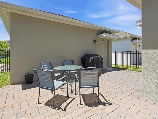 11216 LISTENING DRIVE, Orlando, FL 32832