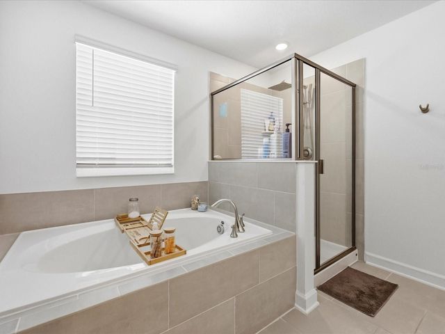 11216 LISTENING DRIVE, Orlando, FL 32832