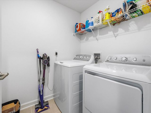 11216 LISTENING DRIVE, Orlando, FL 32832