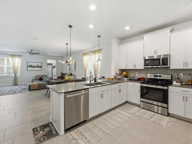 11216 LISTENING DRIVE, Orlando, FL 32832