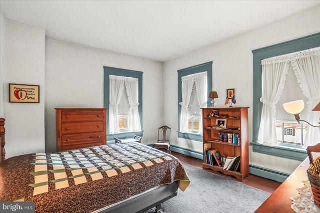 2299 BALTIMORE PIKE, Hanover, PA 17331