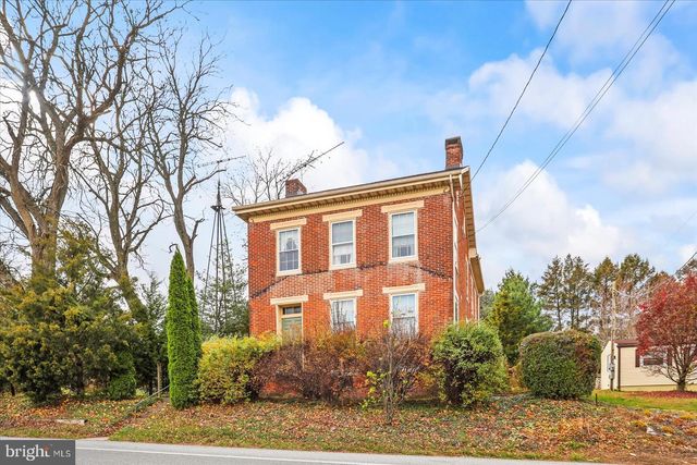 2299 BALTIMORE PIKE, Hanover, PA 17331