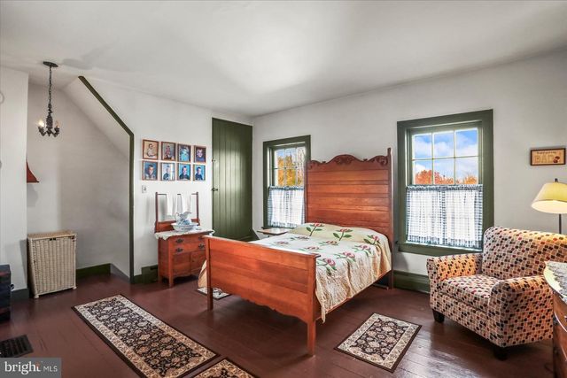 2299 BALTIMORE PIKE, Hanover, PA 17331