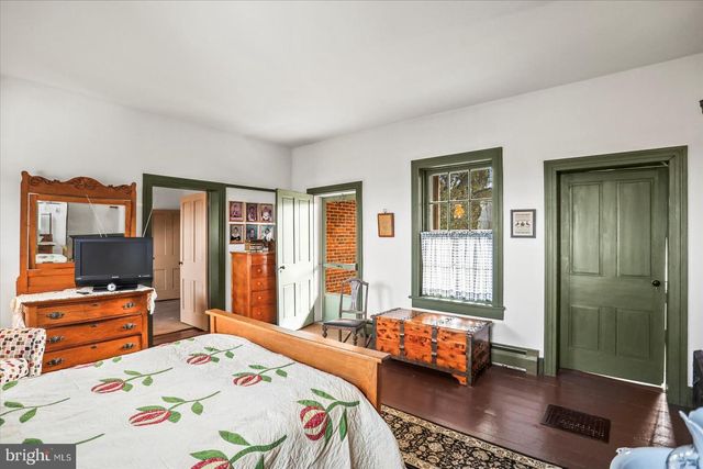 2299 BALTIMORE PIKE, Hanover, PA 17331