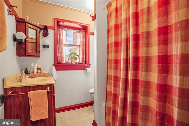 2299 BALTIMORE PIKE, Hanover, PA 17331