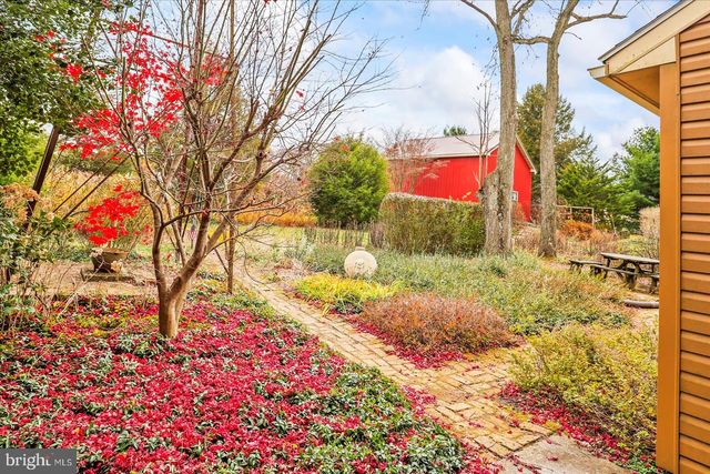 2299 BALTIMORE PIKE, Hanover, PA 17331