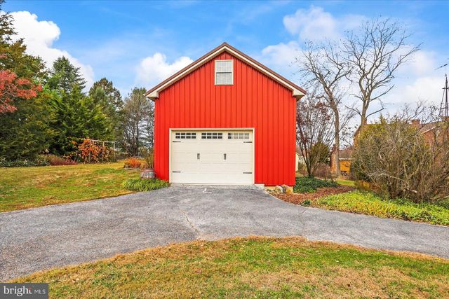 2299 BALTIMORE PIKE, Hanover, PA 17331