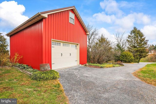 2299 BALTIMORE PIKE, Hanover, PA 17331