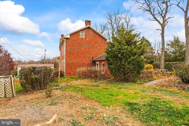 2299 BALTIMORE PIKE, Hanover, PA 17331