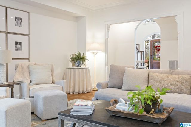 176 NEW HOPE MTN ROAD, Indian Springs Village, AL 35124