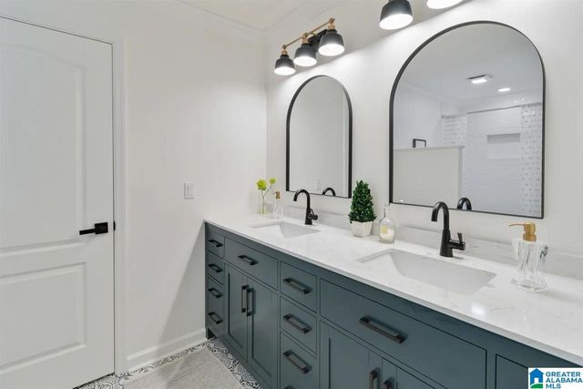 176 NEW HOPE MTN ROAD, Indian Springs Village, AL 35124