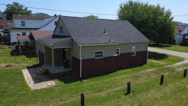 249 Kentucky Street, Huntington, WV 25704
