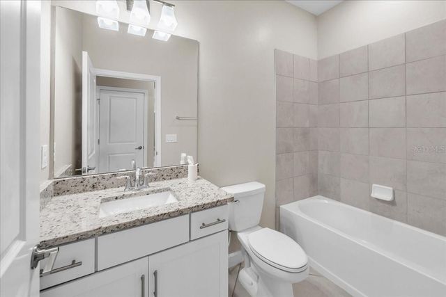 5157 CORAL REEF WAY, Bradenton, FL 34211