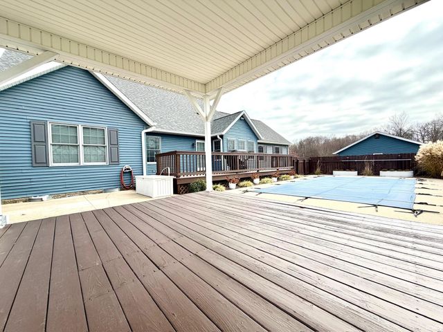 223 Steeple Pointe Lane, Bedford, IN 47421